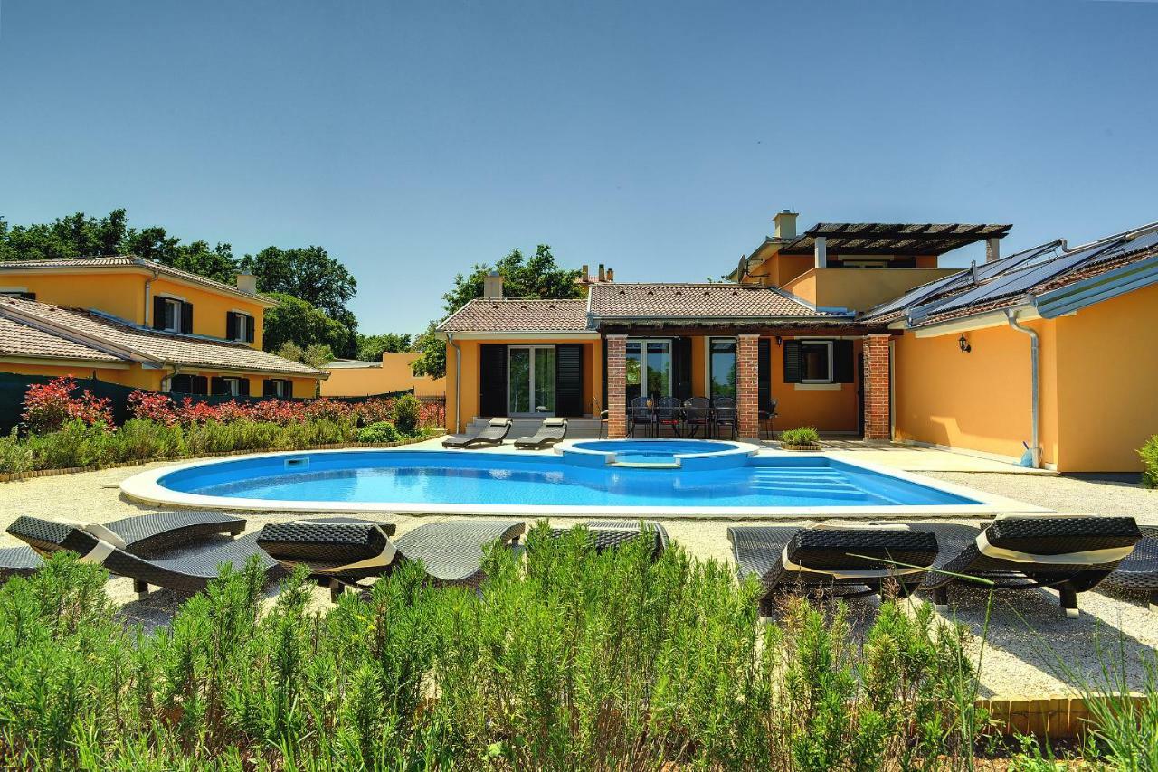 Villas Vea Histria Režanci Екстериор снимка